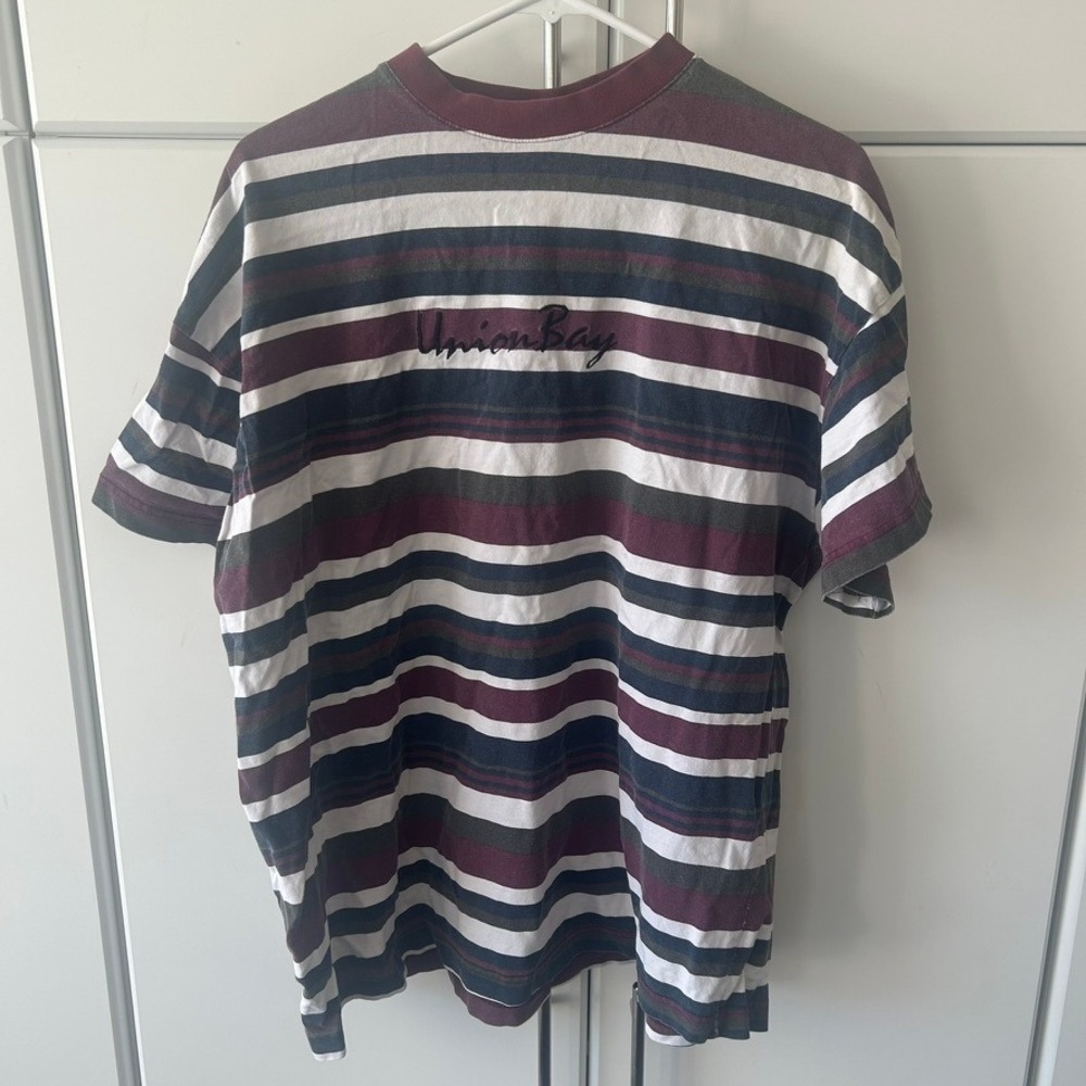 Vintage UnionBay Striped T-Shirt Mens One Size Made in USA Burgundy Navy 90s